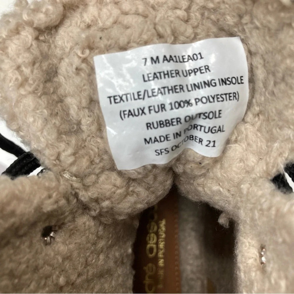 NWOT Andre Assous Leandra Water Resistant Leather Boots. Sz: 7 - Picture 12 of 12